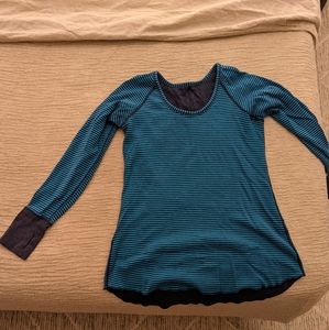 Lululemon open your heart long sleeve size 6 reversible shirt